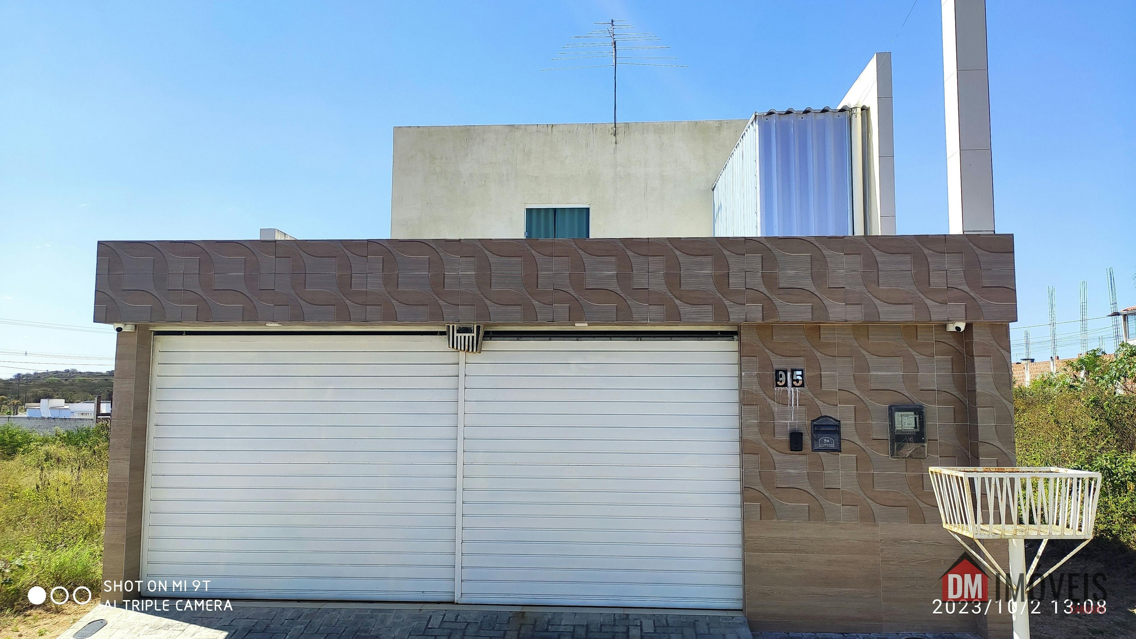 Casa à venda no bairro Alto do Moura (loteamento Sete Luas) mobiliada com 2 pavimentos - preço de oportunidade